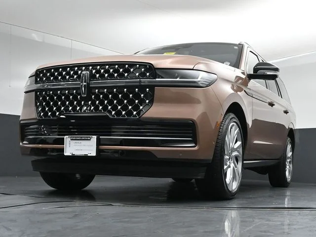 Certified Used 2025 Sunrise Red Lincoln Black Label image 40