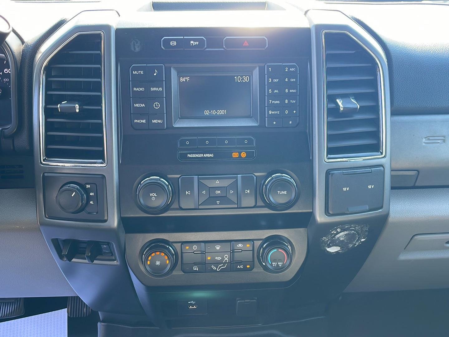 Used 2019 Agate Black Metallic Ford XLT image 16