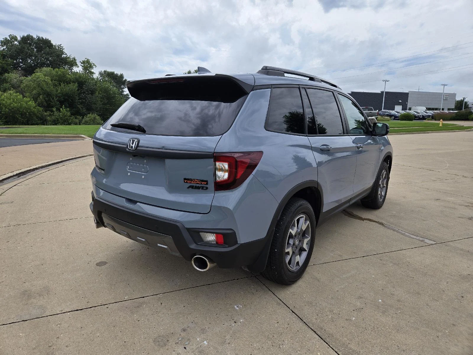 Used 2022 Sonic Gray Pearl Honda TrailSport image 3