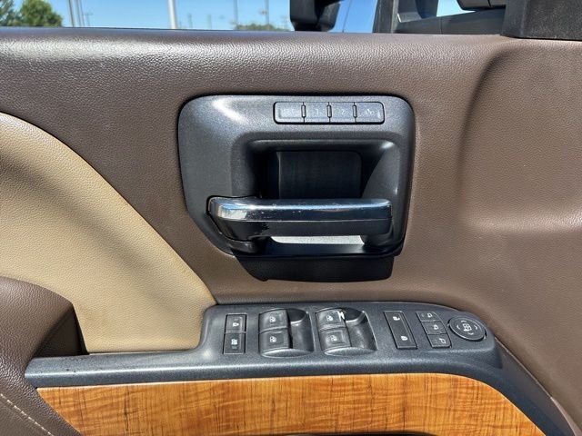 Used 2017 Quicksilver Metallic GMC SLT image 12