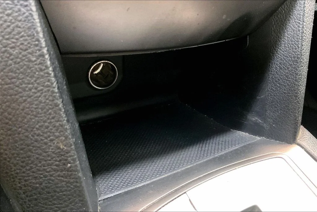 Used 2014 Twilight Blue Subaru 2.5i image 18