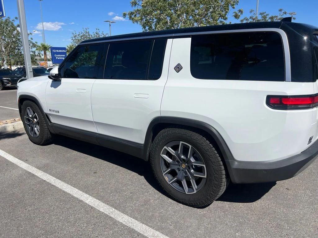 Used 2025 White Rivian Adventure Dual Motor Max Pack image 4