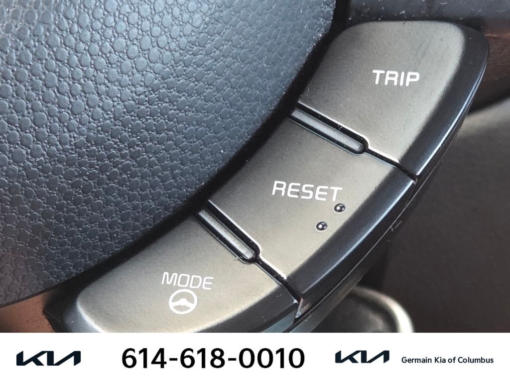 Used 2016 Green Kia Base image 30