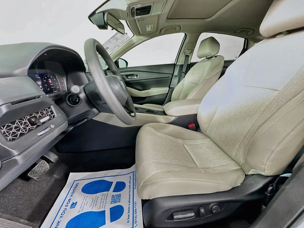 New 2026 Platinum White Pearl Honda SE image 29