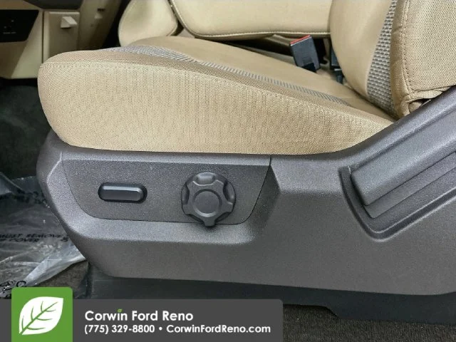 Used 2016 Shadow Black Ford XLT image 21