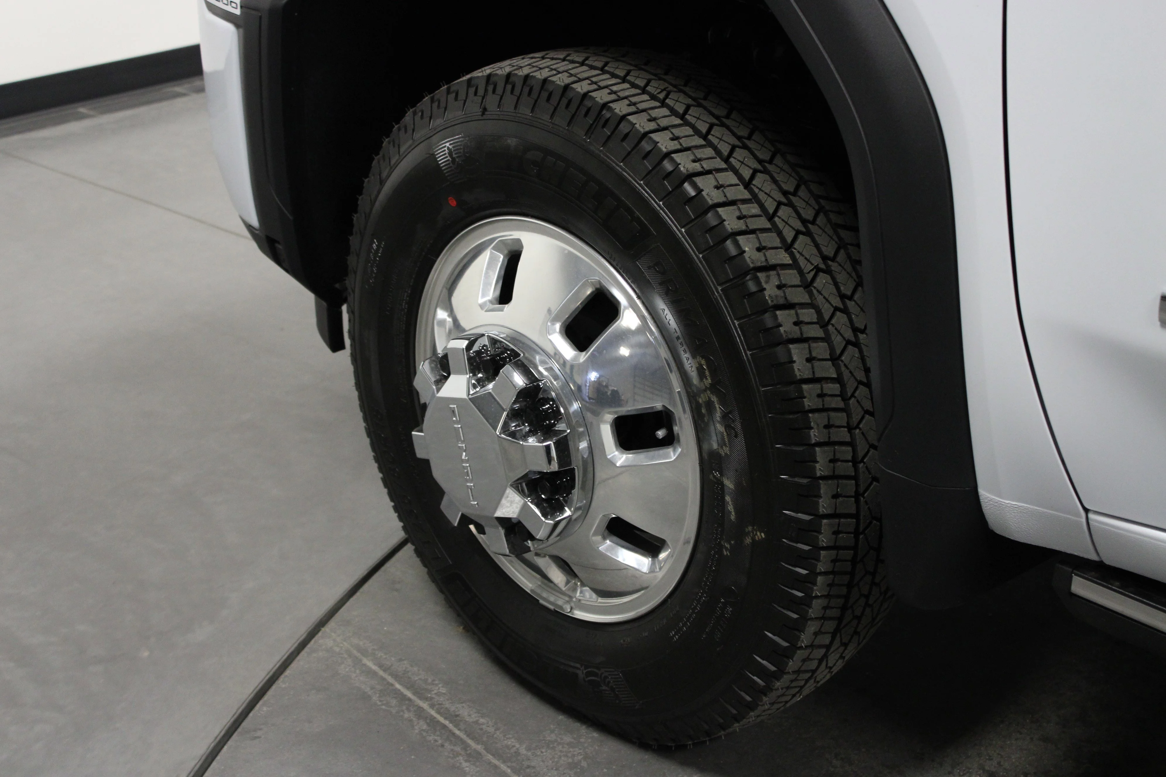 New 2026 Glacier White Tricoat GMC Denali DRW image 10