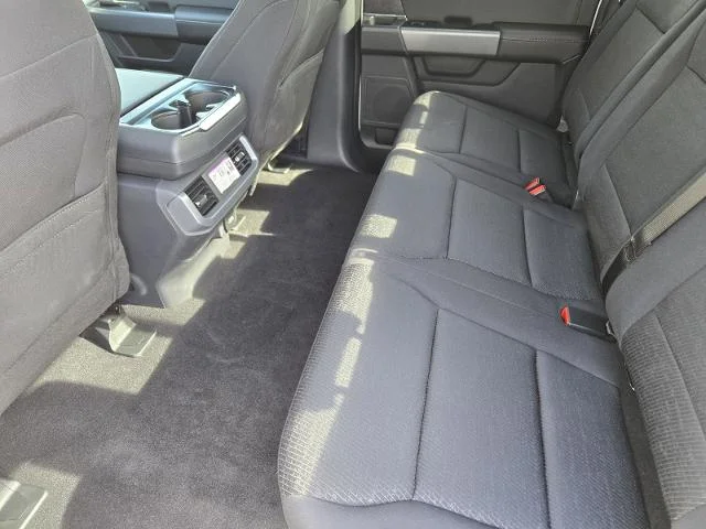New 2026 Oxford White Ford XLT image 38