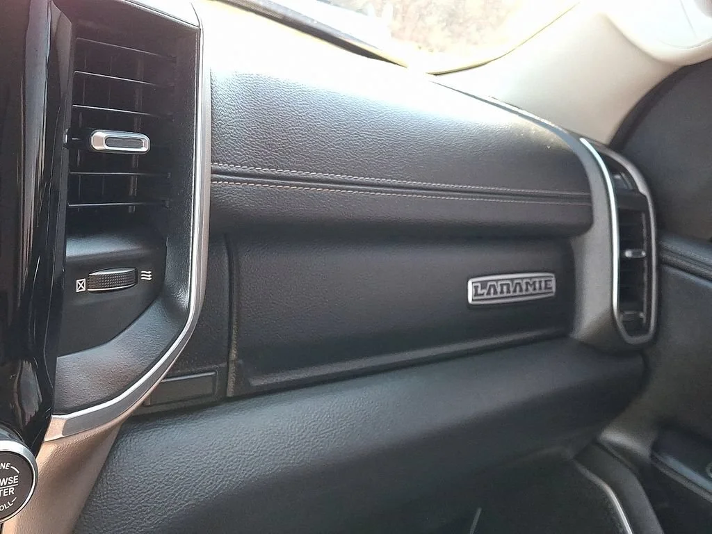 Used 2022 Bright White Clearcoat Ram Laramie image 27