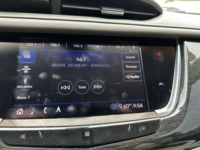 Used 2020 White Cadillac Premium Luxury image 14