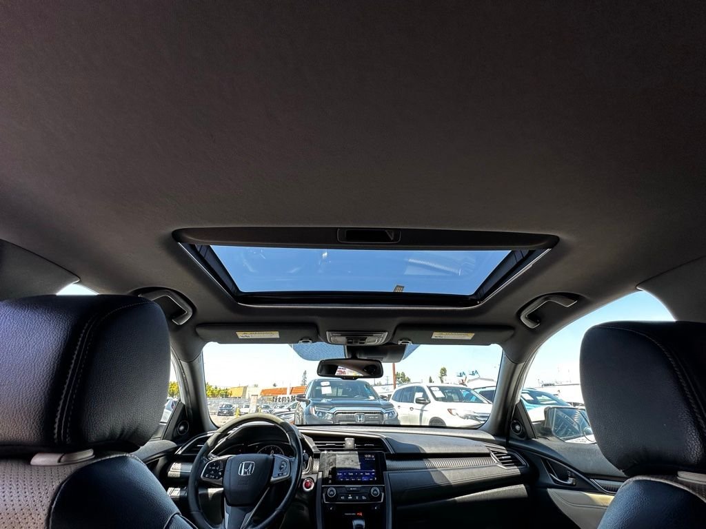Used 2018  Honda Sport Touring image 20