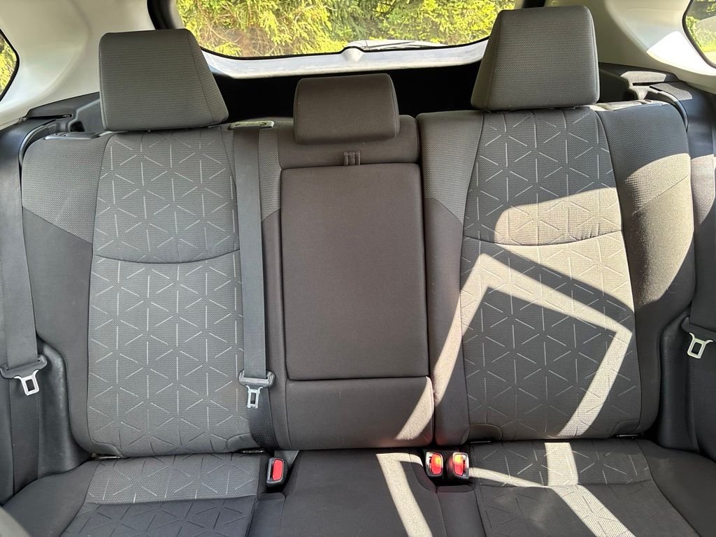 Used 2020 Black Toyota XLE image 22