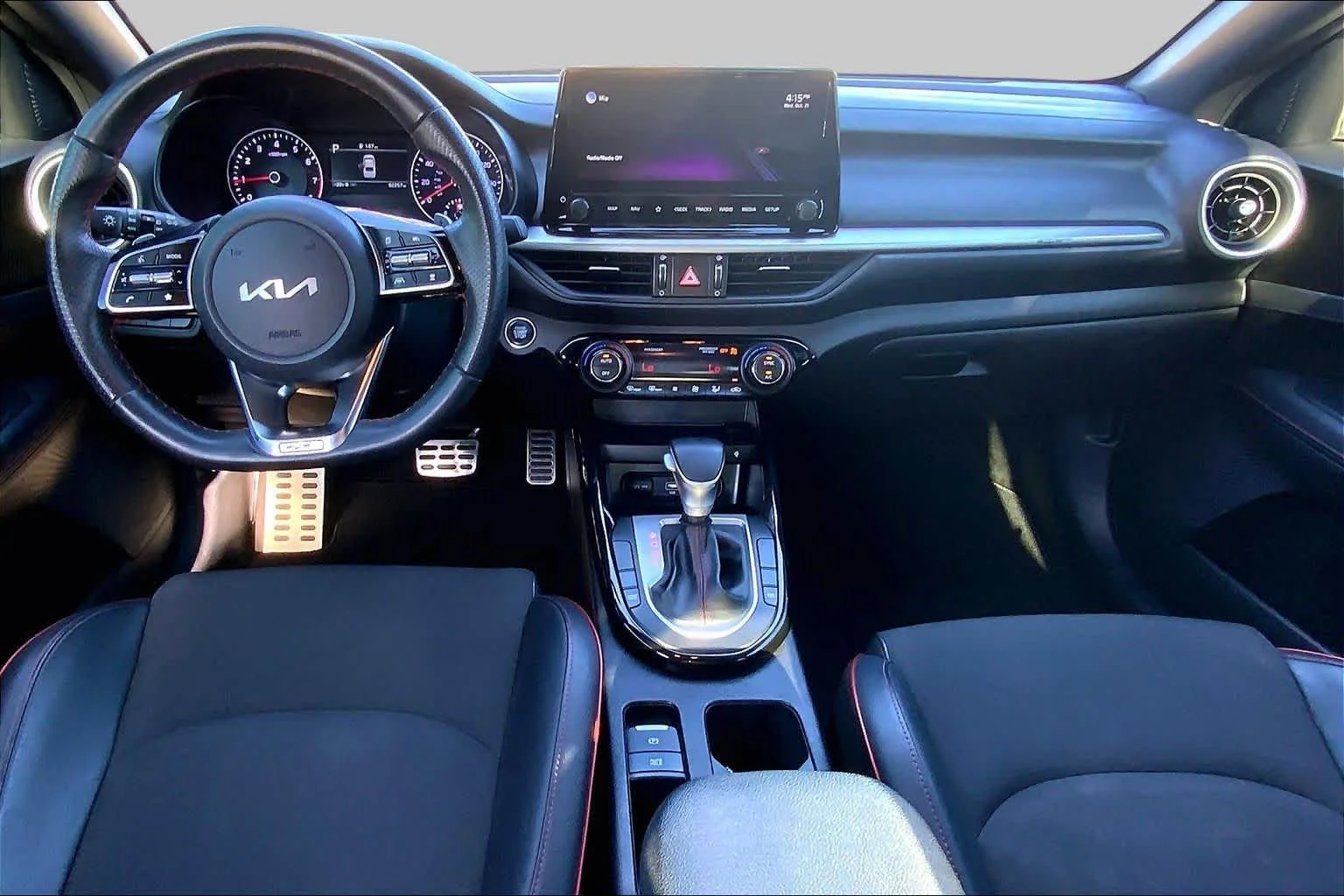 Used 2022 Snow White Pearl Kia GT image 14