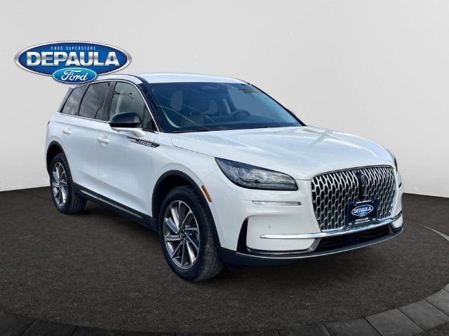 Used 2023 White Lincoln Standard image 9