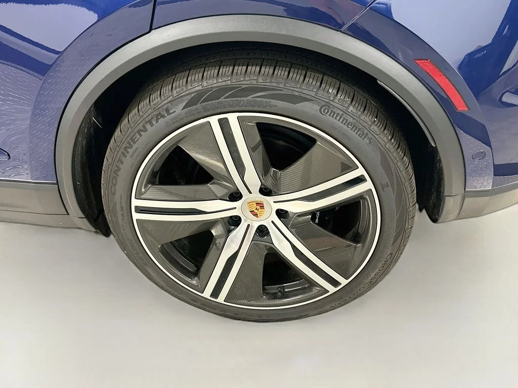 Used 2025 Blue Porsche 4S image 33