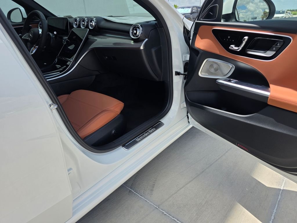 New 2026 Polar White Mercedes-Benz C 300 image 17