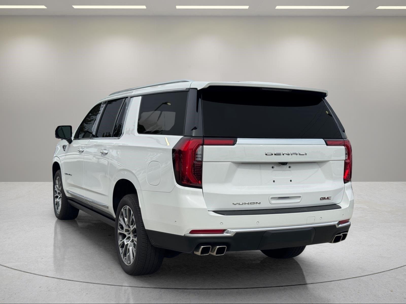 Used 2026 Summit White GMC Denali image 3