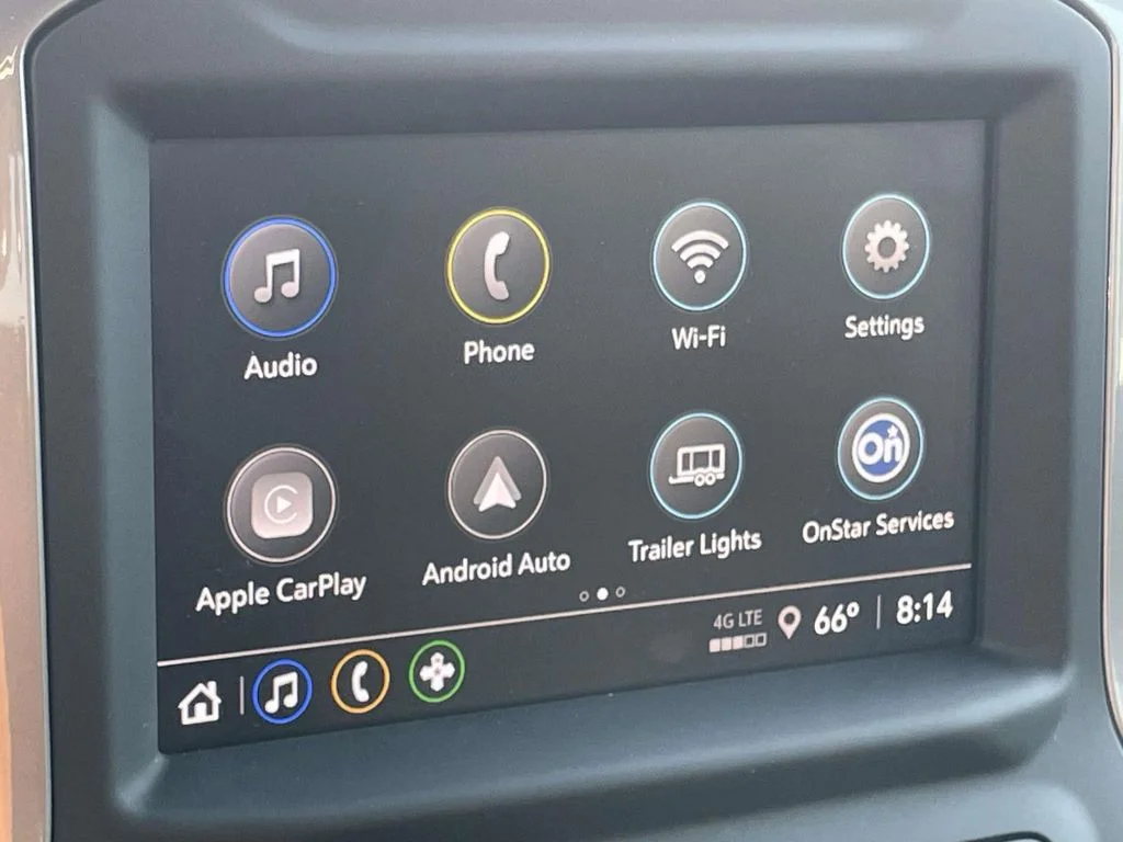 Used 2022 Northsky Blue Metallic Chevrolet Custom image 15