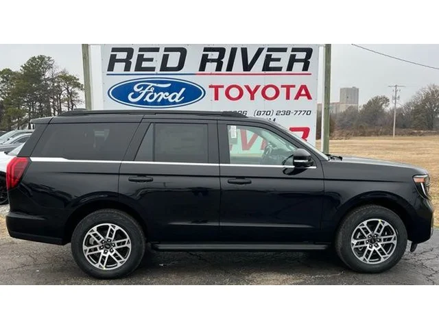 2026 Ford Expedition Active