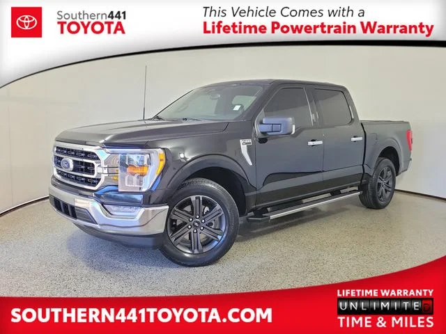 Used 2021 Black Ford XLT image 1