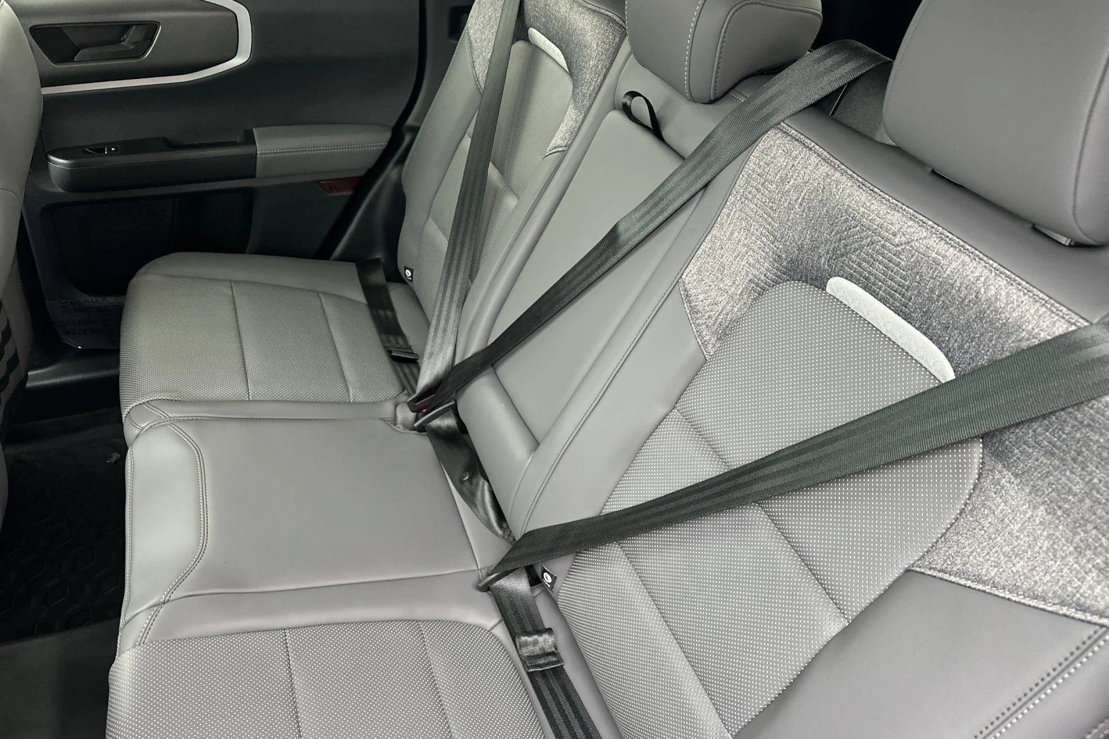 New 2025 Carbonized Gray Metallic Ford Badlands® image 11