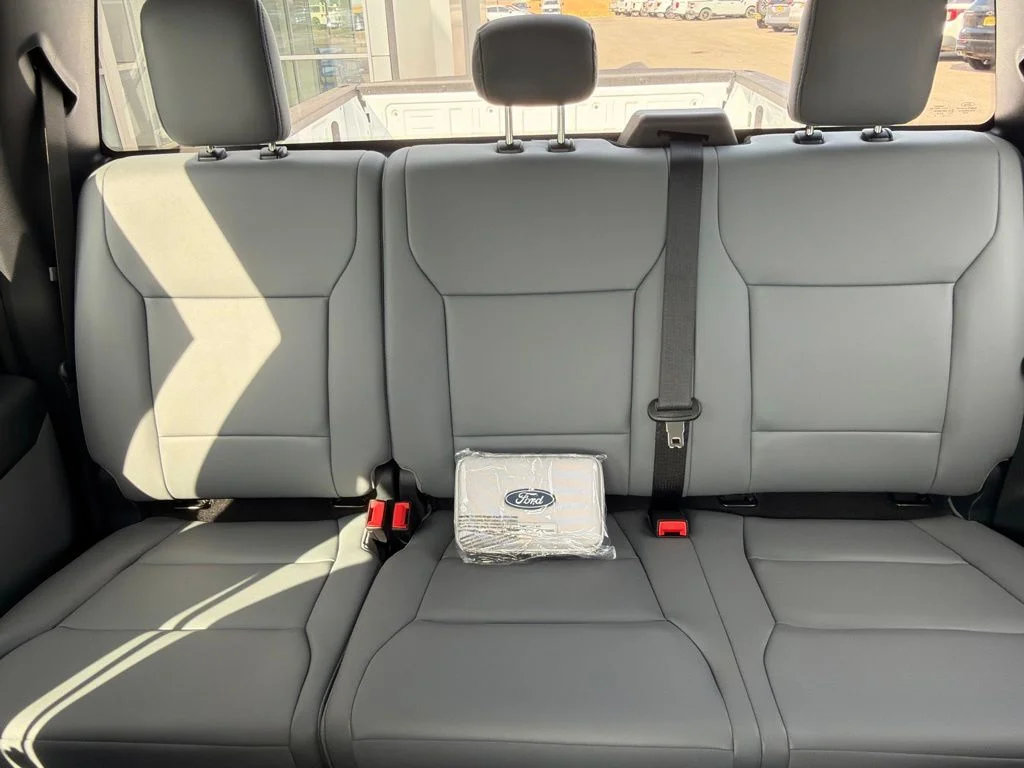 New 2027 Oxford White Ford F-250® XL image 26