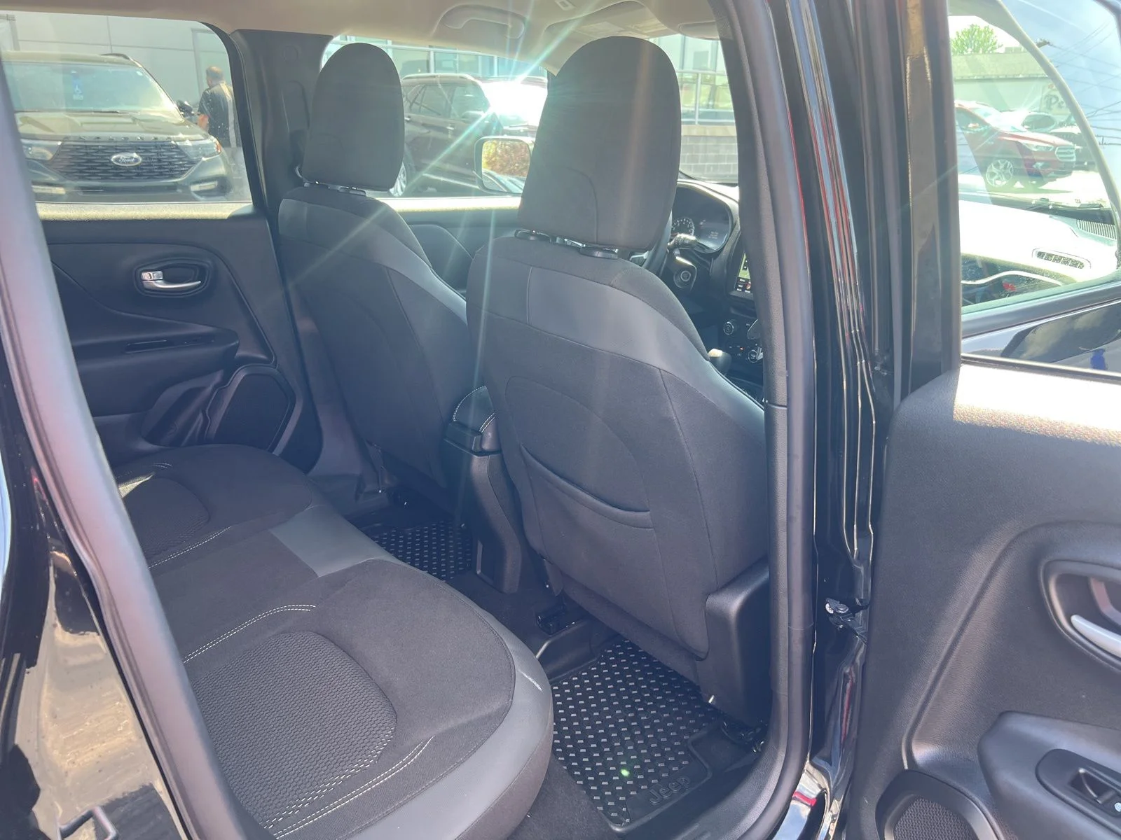 Used 2023 Black Clearcoat Jeep Altitude image 44