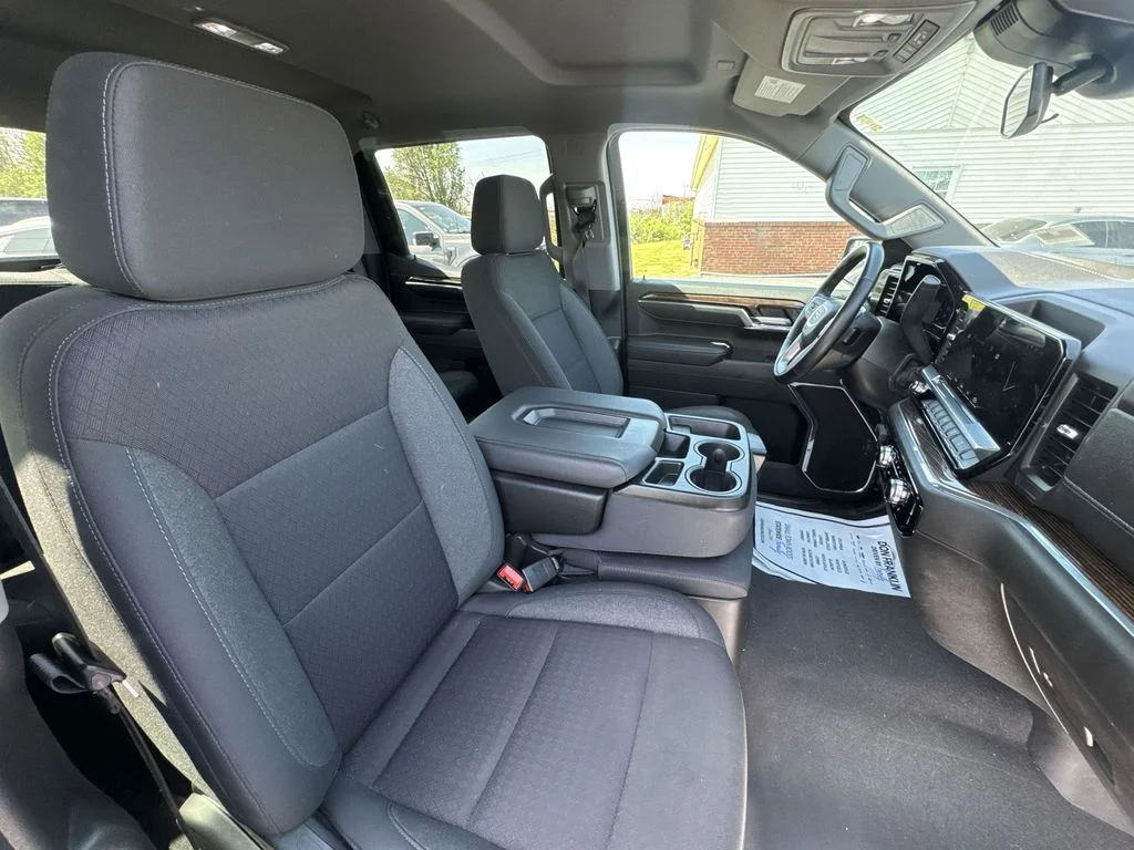 Used 2024 Black GMC Elevation image 24