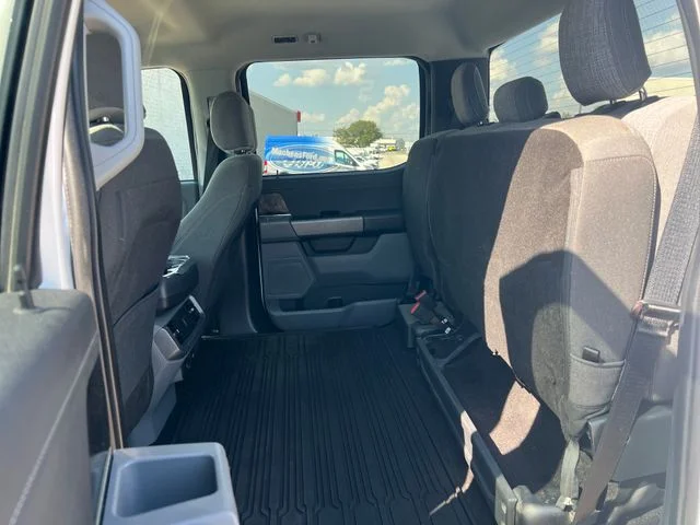 Used 2021 White Ford XLT image 36
