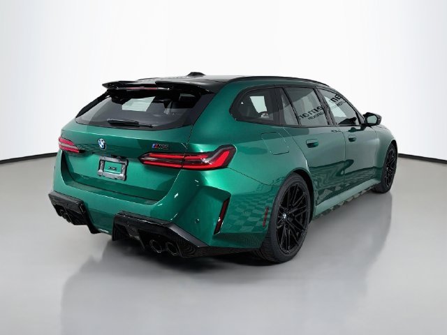 New 2027 Green Metallic BMW Base image 7