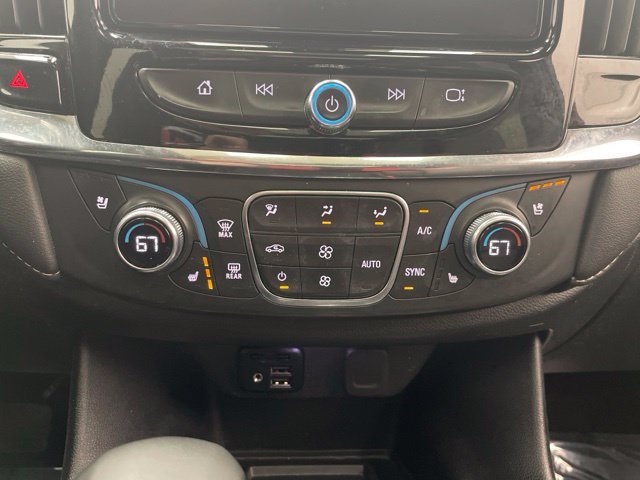 Used 2023 MOSAIC BLACK METALLIC Chevrolet Premier image 14