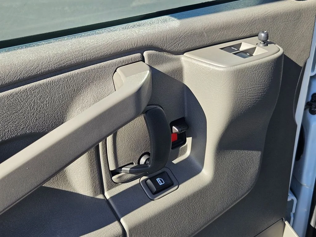 Used 2023 Summit White Chevrolet LS image 11