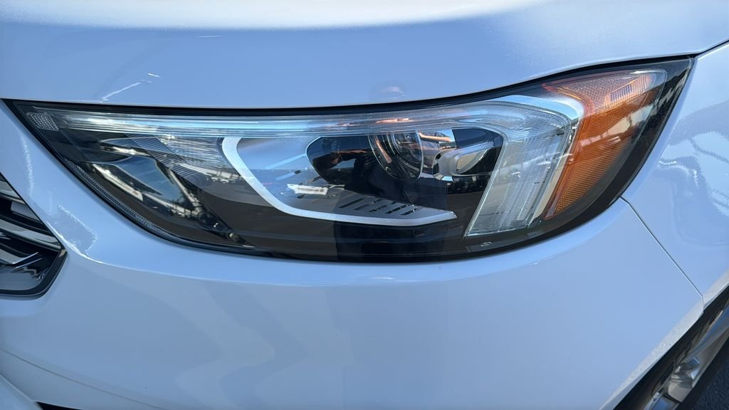 Used 2019 White Ford SEL image 6