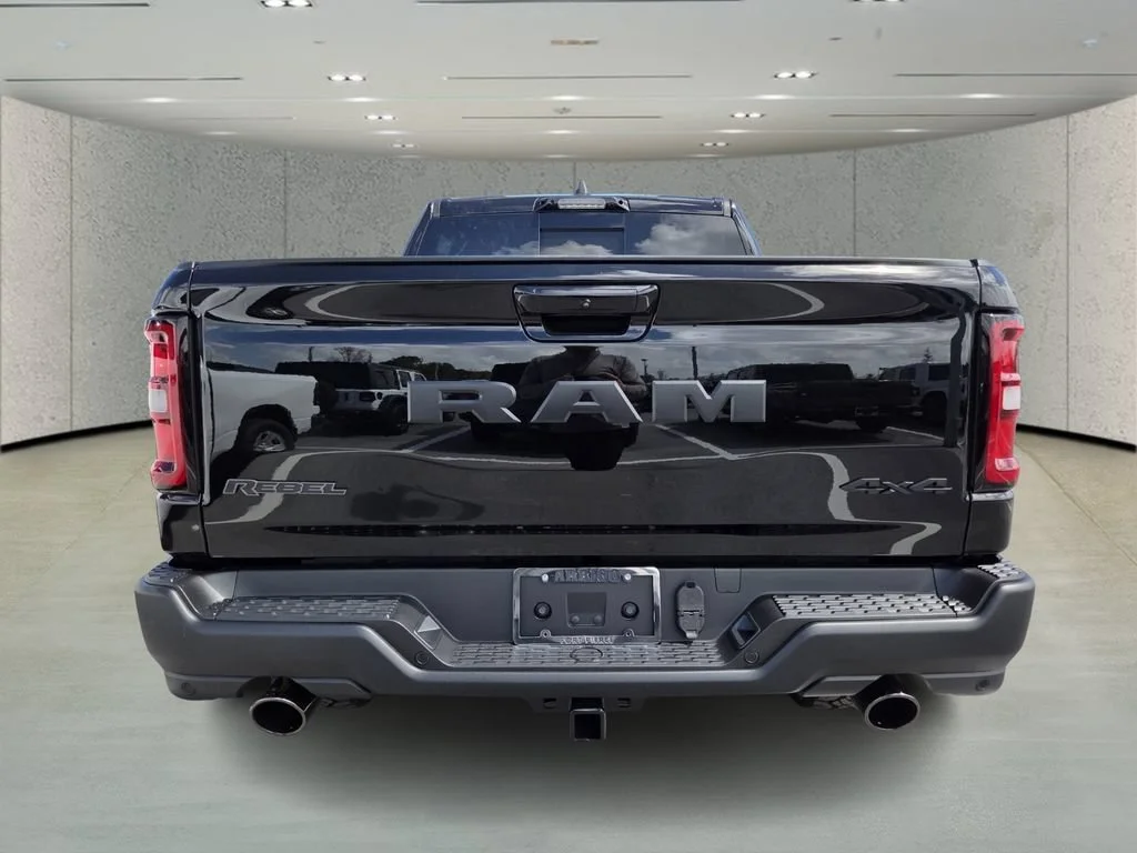 New 2026 Diamond Black Crystal Pearl-Coat Exterior Paint RAM Rebel image 6