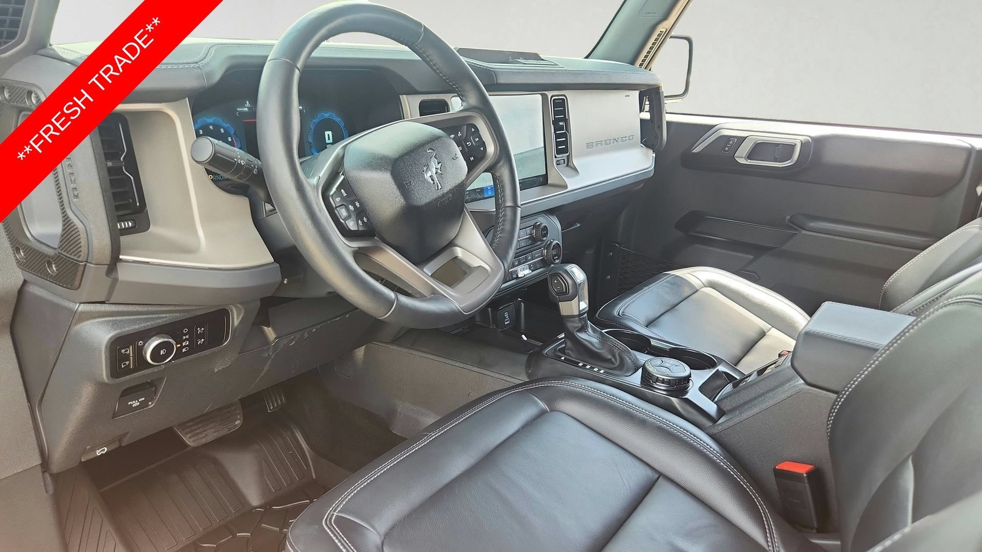 Used 2025 Gray Ford Outer Banks image 9