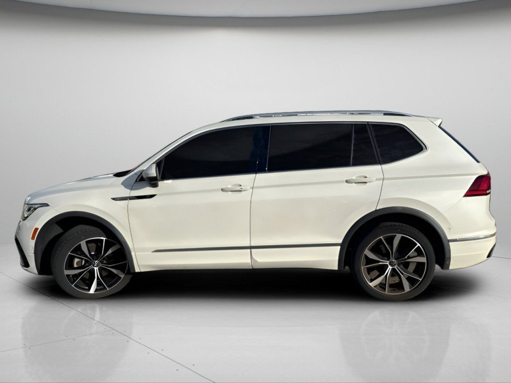 Used 2022 Oryx White Pearl Effect Volkswagen 2.0T SEL R-Line image 11