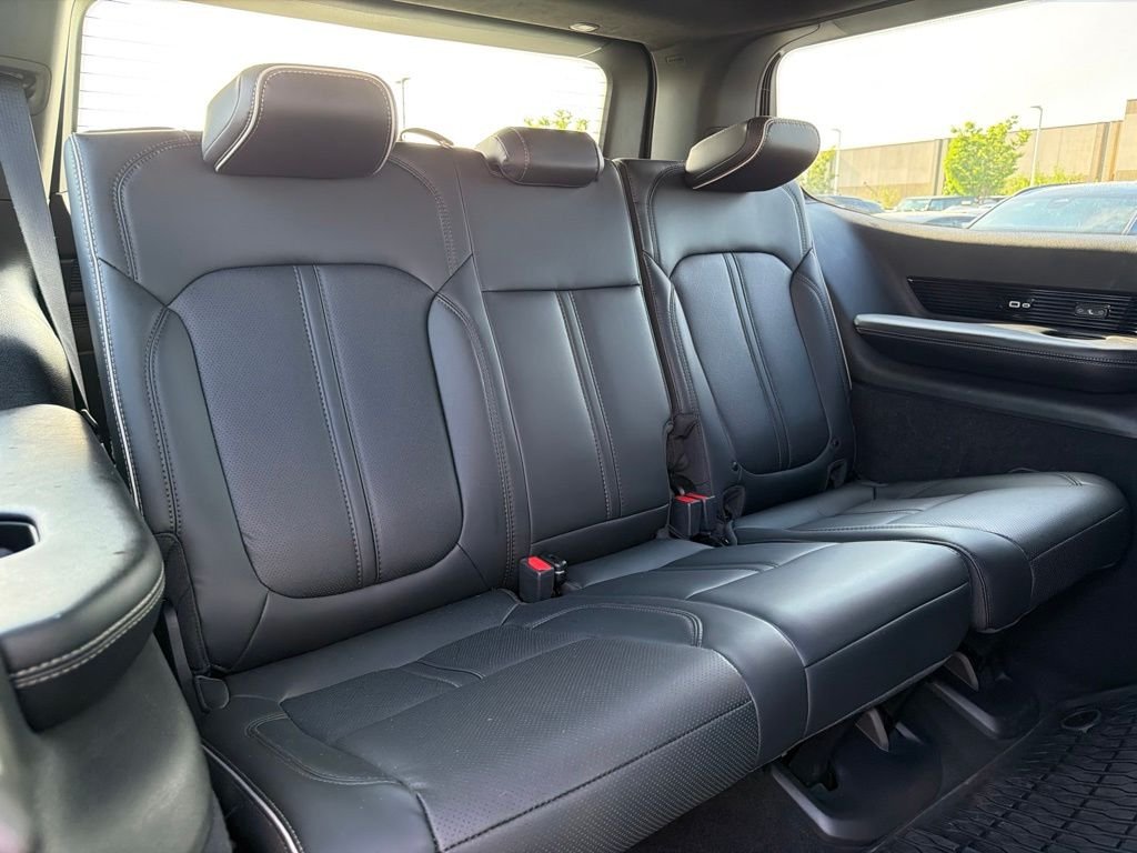 Used 2025 Silver Jeep Series II image 22
