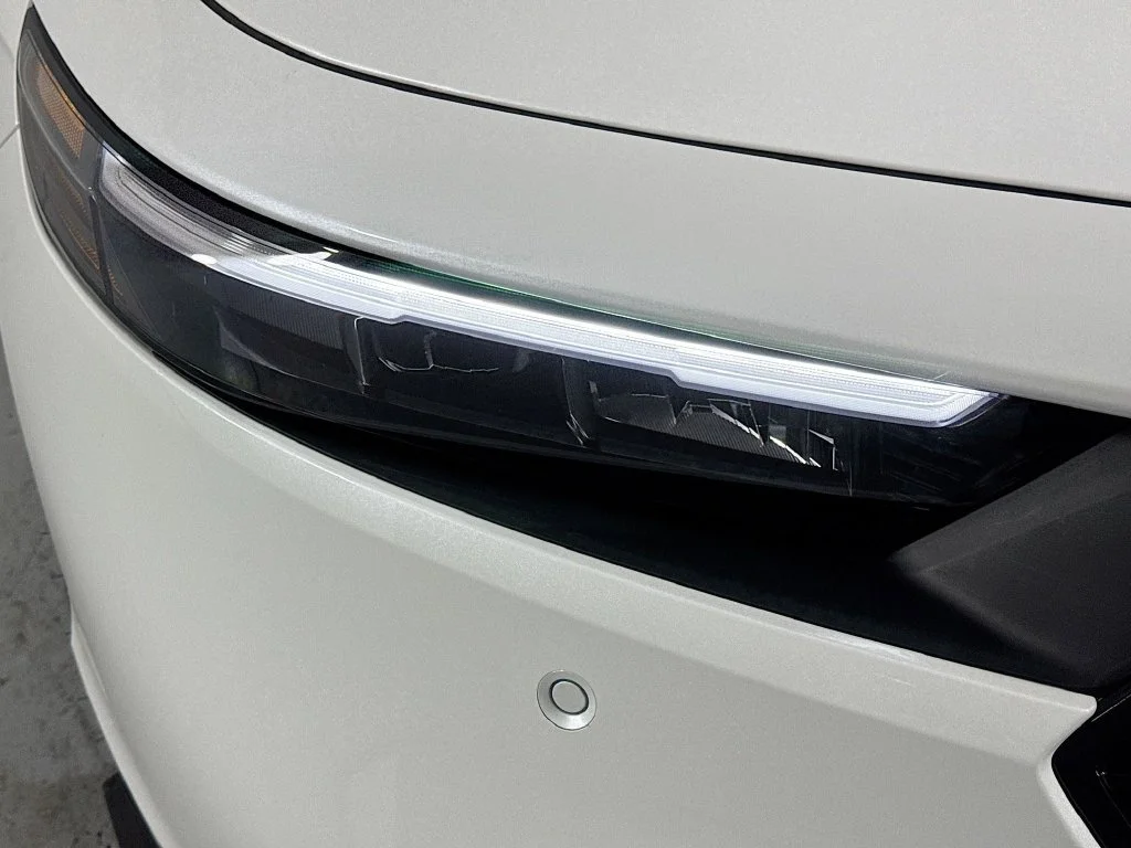 New 2026 Platinum White Pearl Honda Touring image 11