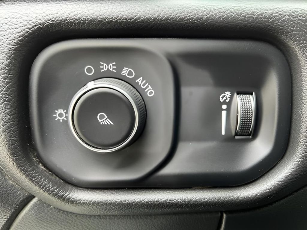 2023 RAM Ram 3500 Chassis Cab Tradesman - Photo 16