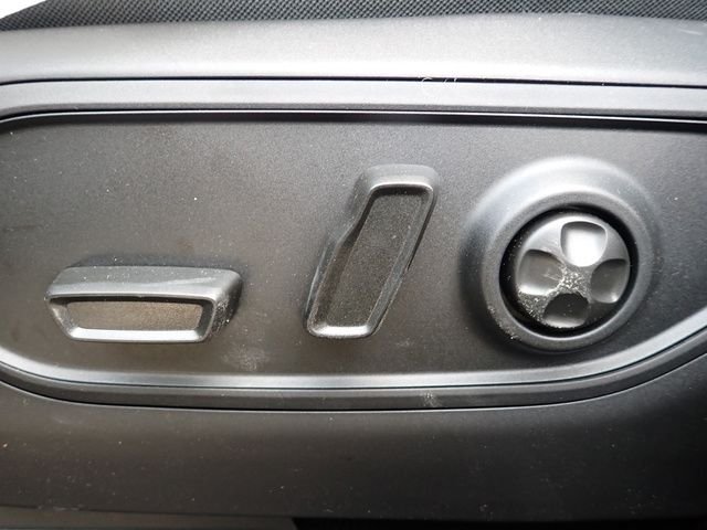 New 2026 Diamond Black Crystal Pearl-Coat Exterior Paint Jeep Altitude image 17