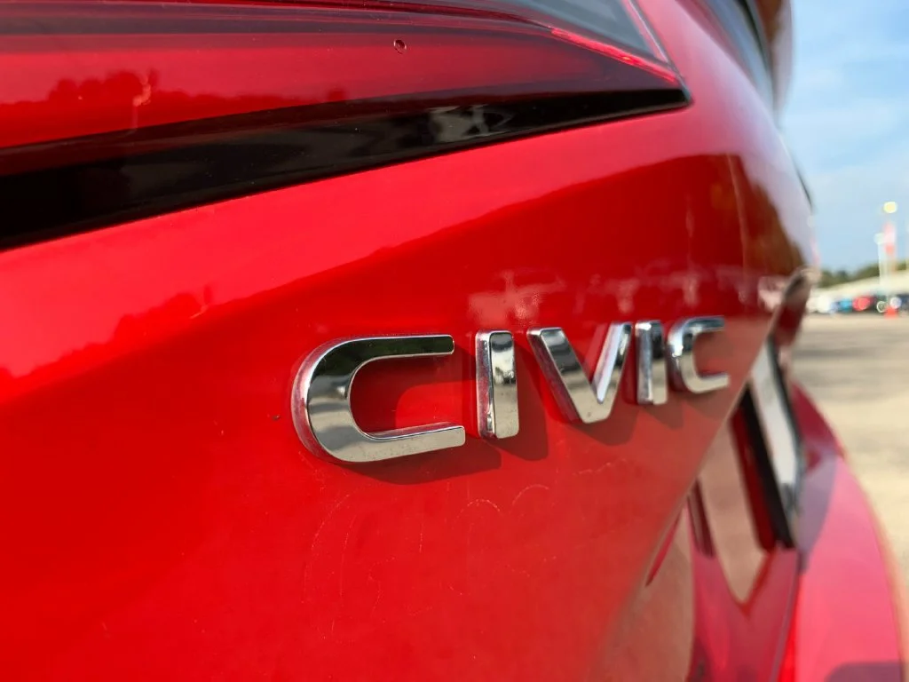 Used 2022 Red Honda Sport Touring image 40