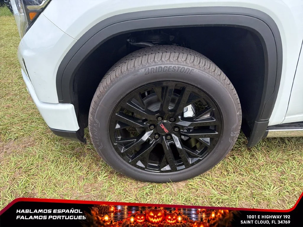 New 2026 Glacier White Tricoat GMC Denali image 10