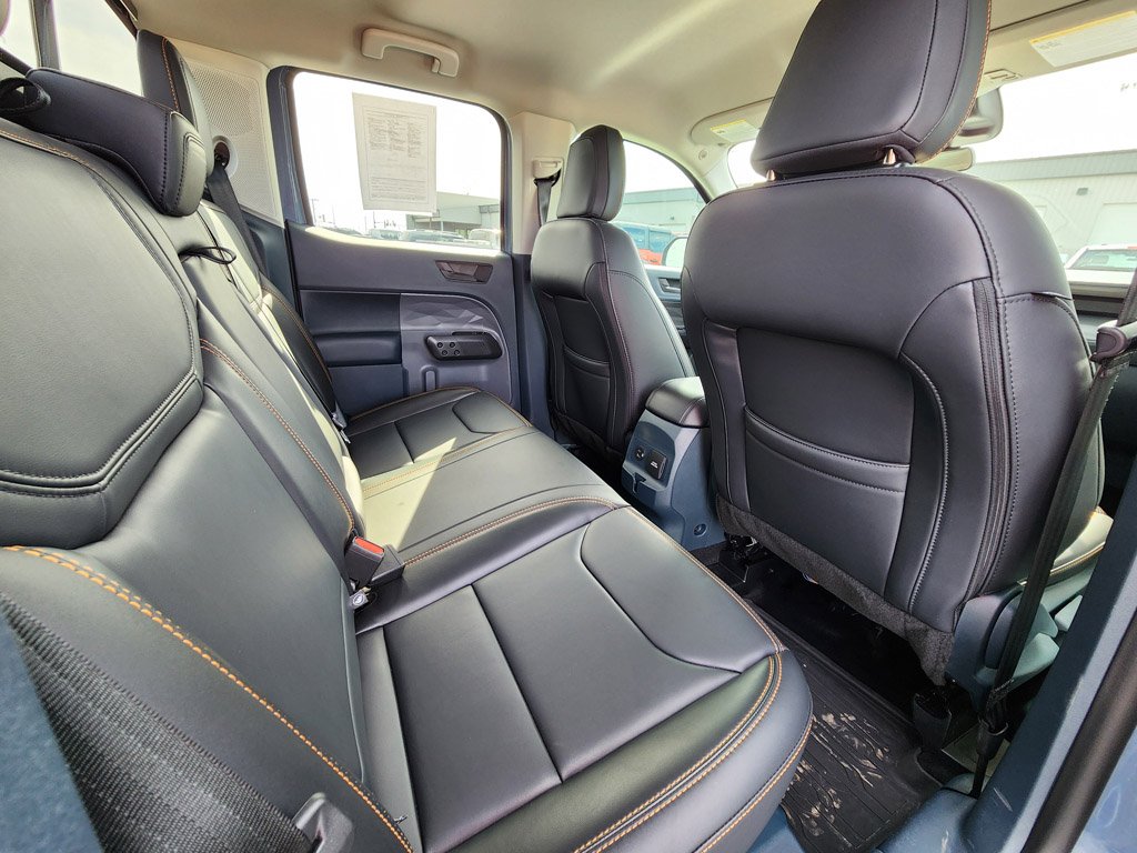 Used 2024 Azure Gray Metallic Tri-Coat Ford LARIAT Advanced image 18
