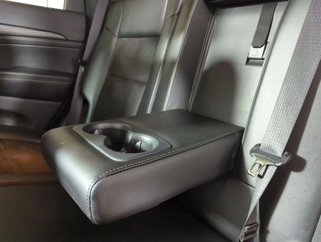 Used 2021 Crystal Metallic Jeep Laredo X image 32