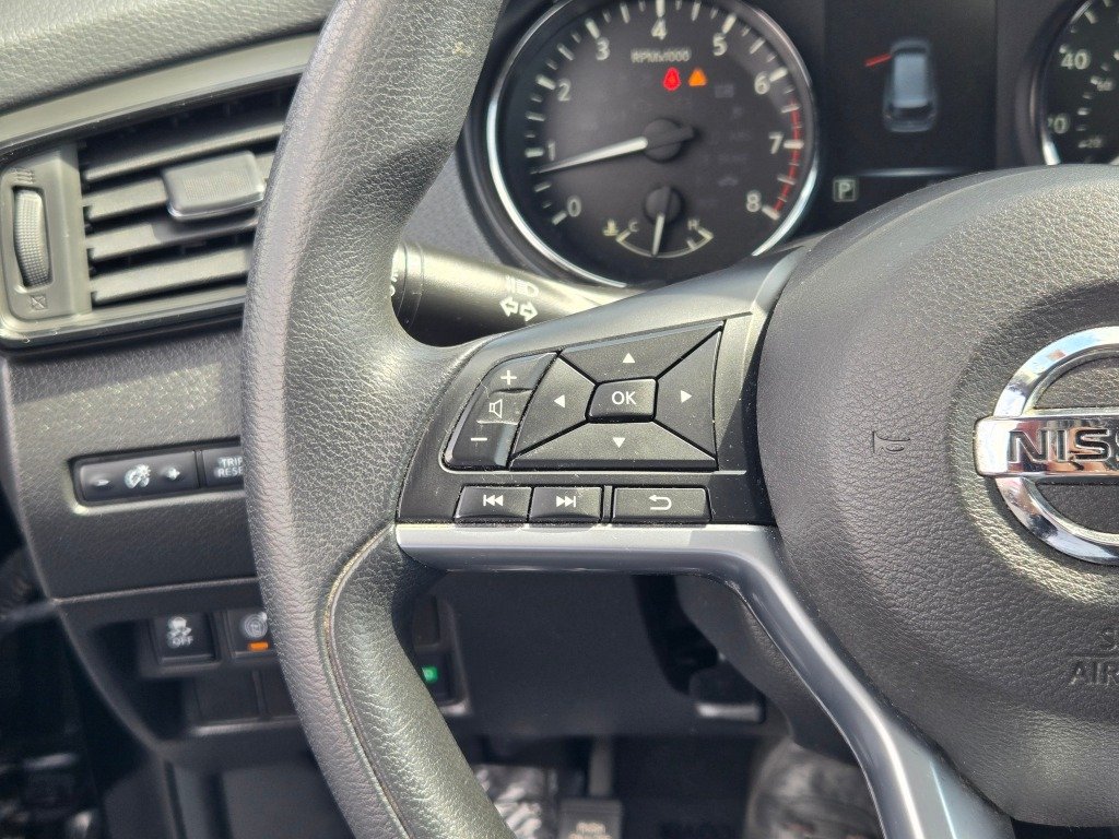 Used 2017 Black Nissan S image 27