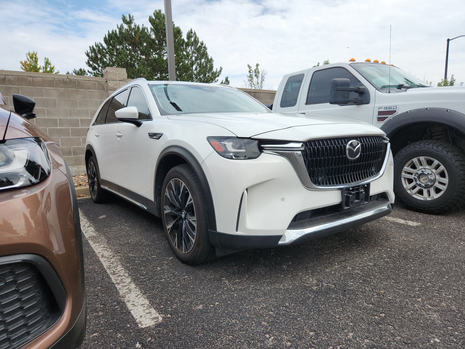 Used 2024 Rhodium White Premium Mazda Premium image 18