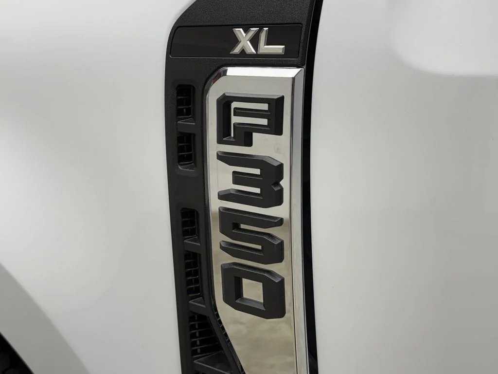 New 2026 Oxford White Ford F-350® XL image 3