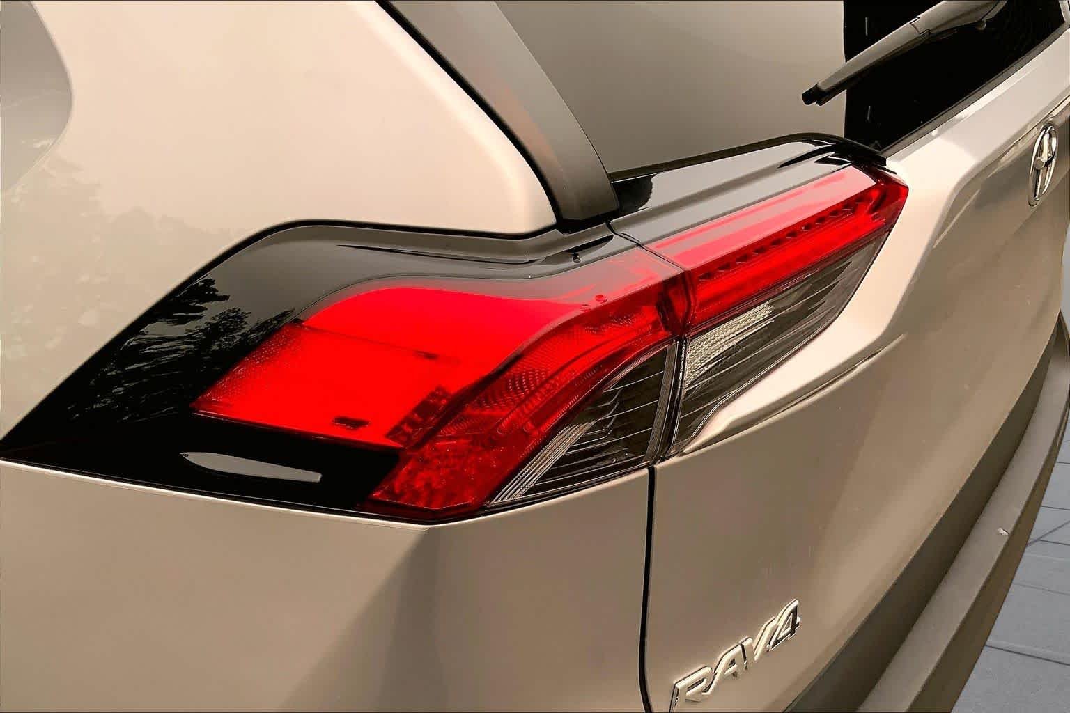 Used 2023 Silver Sky Metallic Toyota XLE image 29