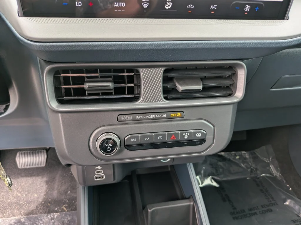 New 2026 Oxford White Ford XL image 22