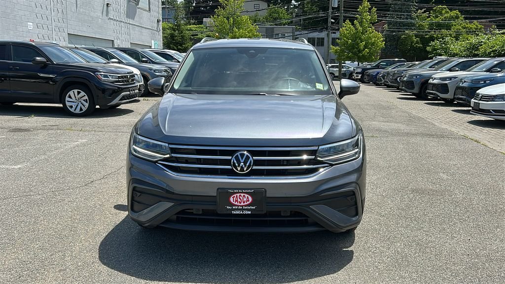 Used 2023 Gray Volkswagen 2.0T SE image 2