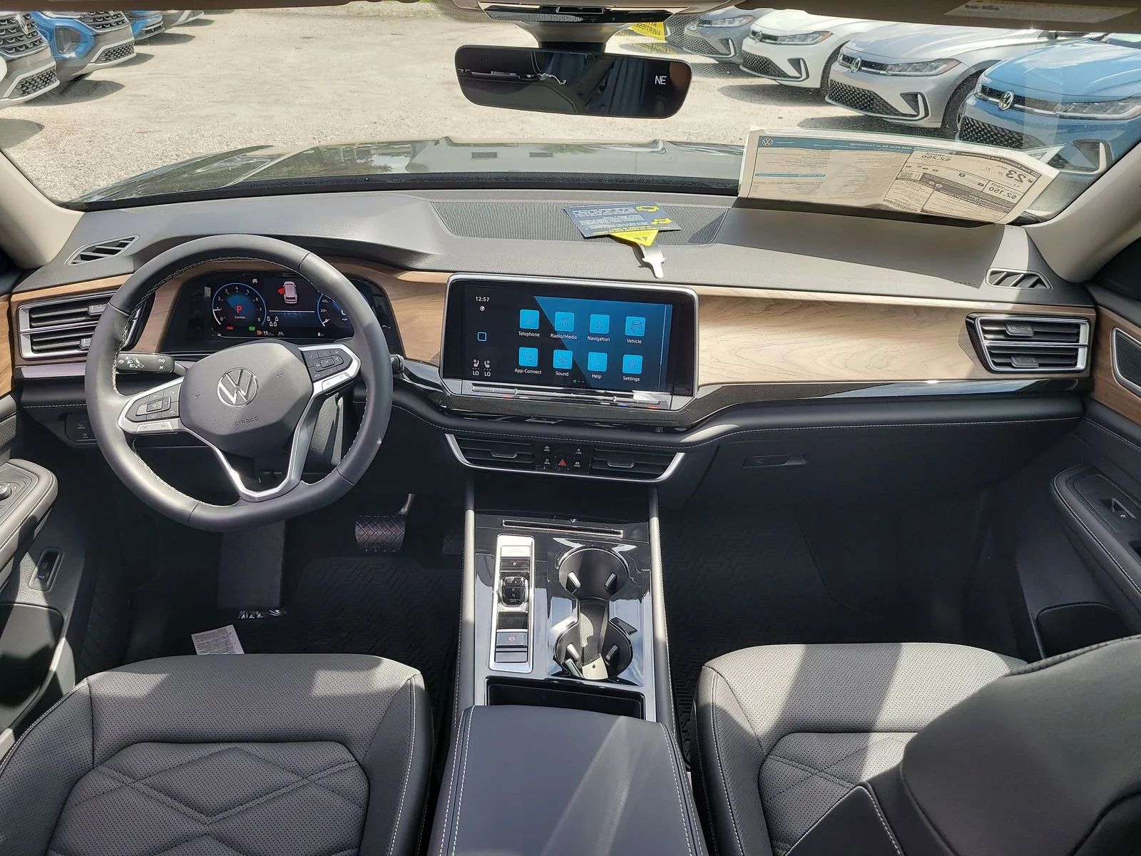 2026 Volkswagen Atlas SE w/Tech - Photo 15